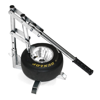 Tire demounting tool